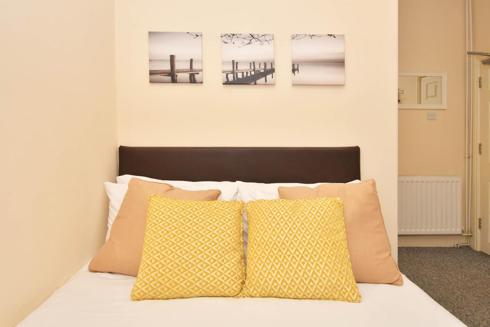 Townhouse @ 178 Ruskin Road Crewe Exteriér fotografie